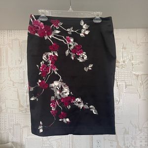 White House Black Market Midi Skirt Fully Lined Straight Pencil Style Size 6